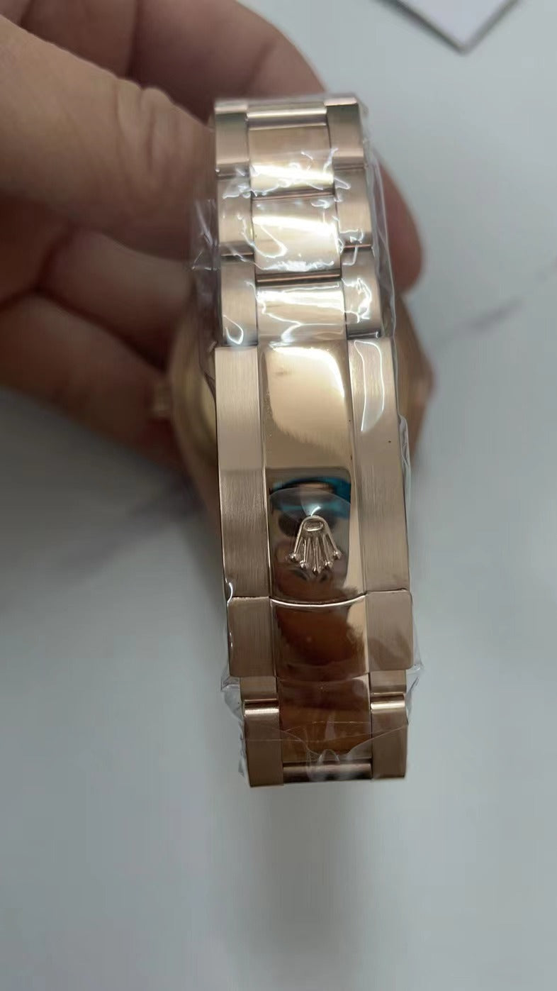 Rose Gold Three-Link Bracelet (Chocolate Dial) - Luxury Watch