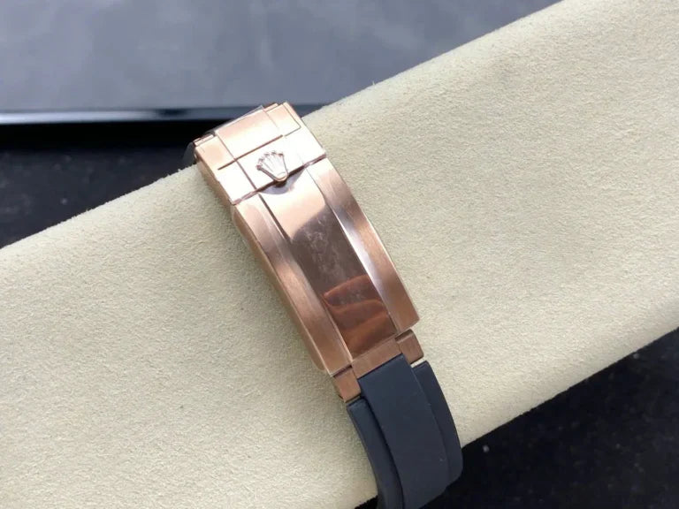 Everose Rubber Strap (Chocolate Dial) - Luxury Watch