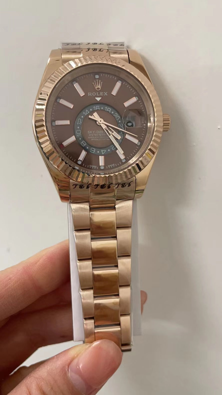 Rose Gold Three-Link Bracelet (Chocolate Dial) - Luxury Watch