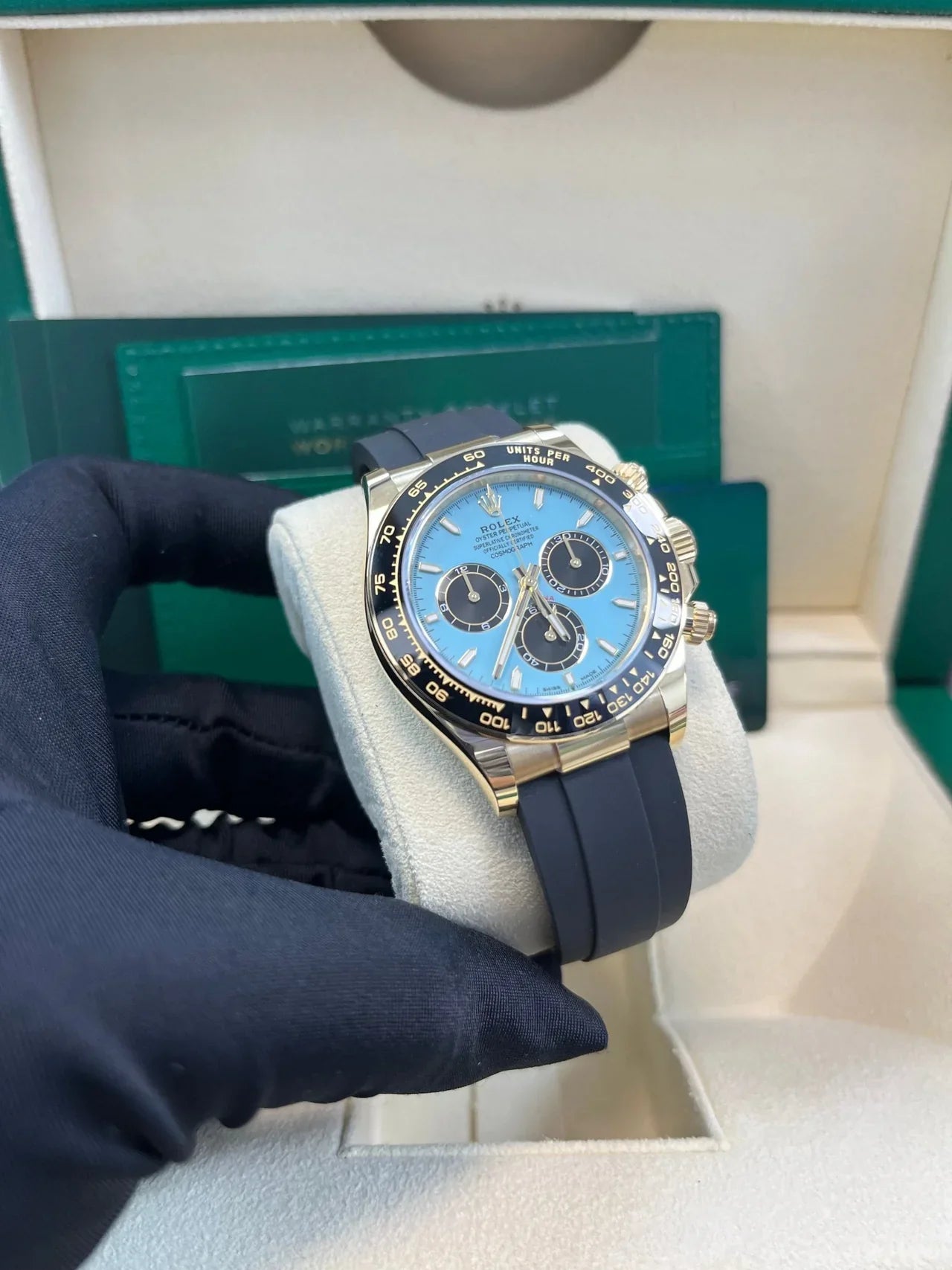 Yellow Gold Rubber (Tiffany Blue Dial) - Luxury Watch