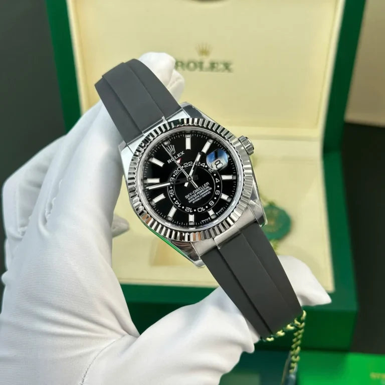 Stainless Steel Rubber (Black Dial) - Luxury Watch