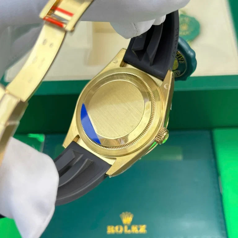 Yellow Gold Rubber (Black Dial) - Luxury Watch