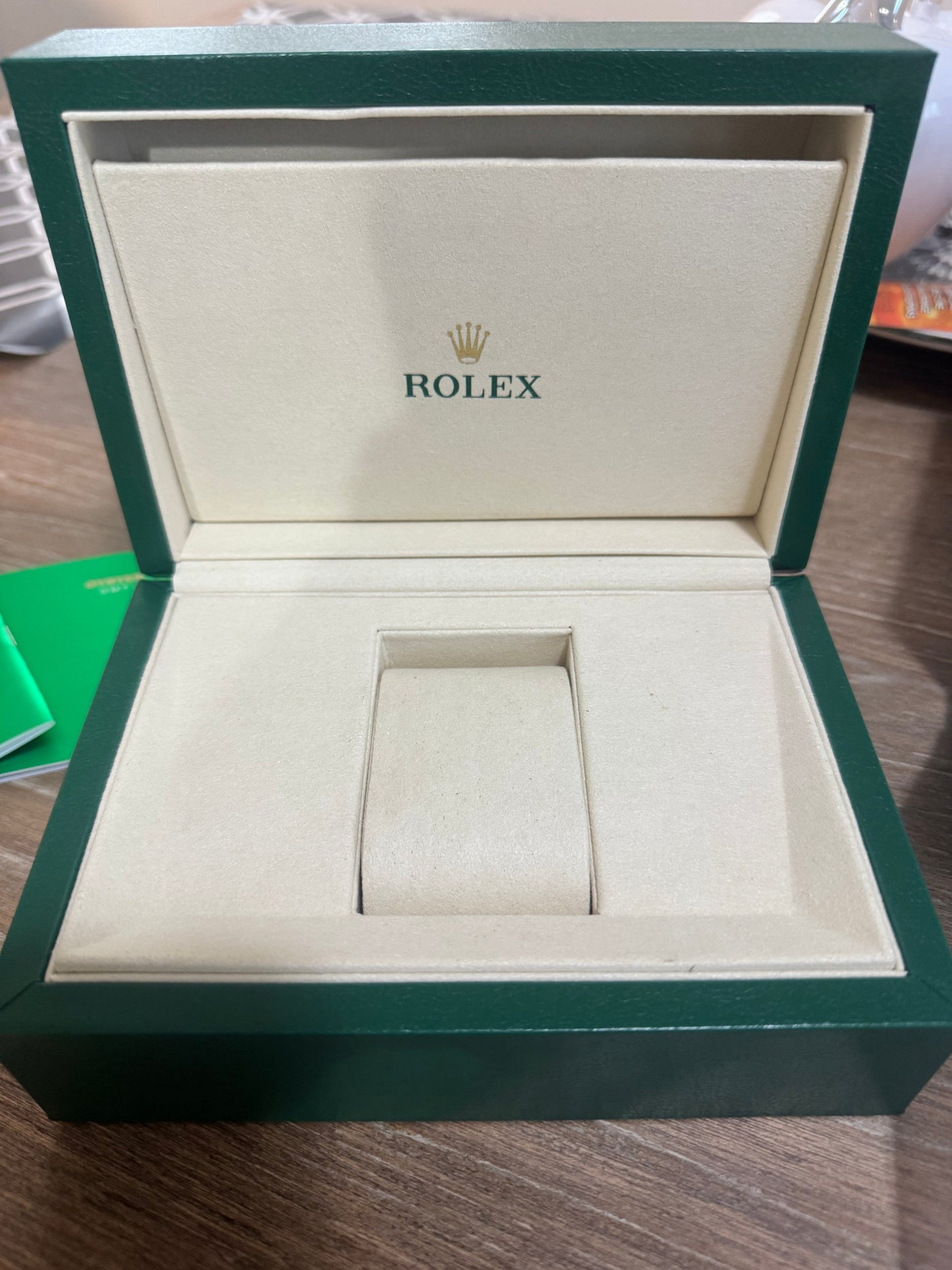 1:1 Watch Box