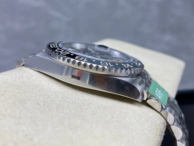 Pilot Watch II Multi-Link (Gray and Black) - Luxury Watch