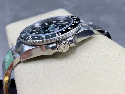 Pilot Watch II Three-Link Bracelet (Black and grey) - Luxury Watch