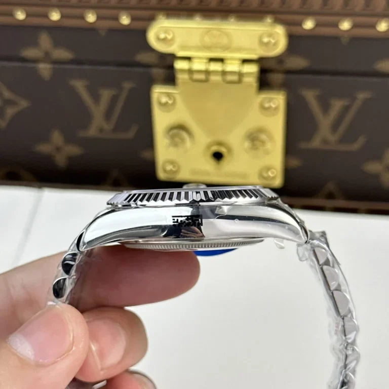 Stainless Steel Multi-Link (Blue Dial) - Luxury Watch