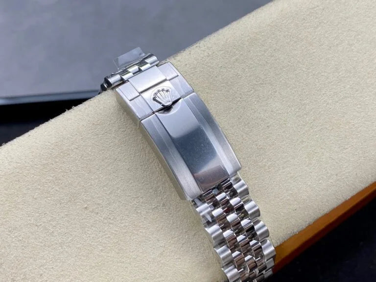Pilot Watch II Multi-Link (Gray and Black) - Luxury Watch