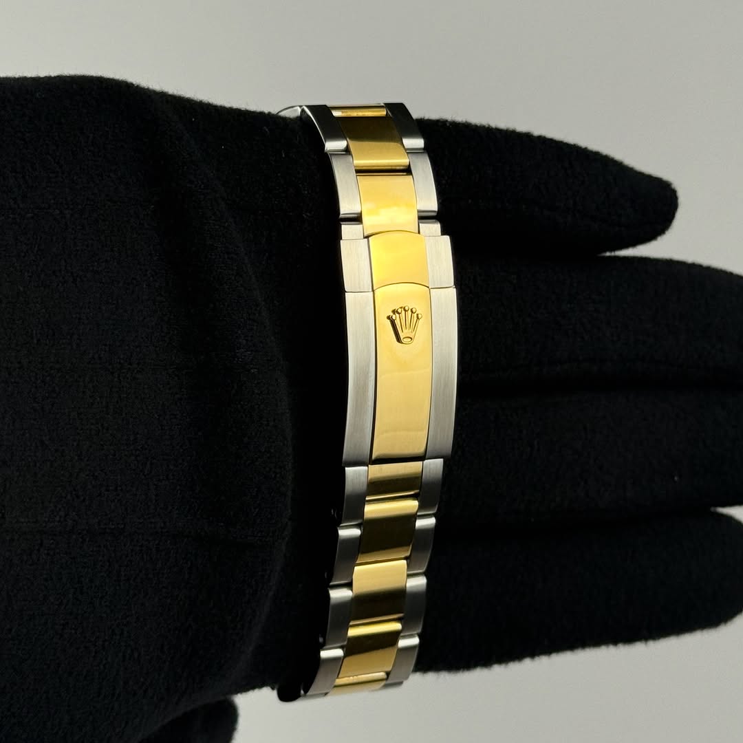 Stainless Steel Two Tone Three-Link Bracelet (Roman Numeral Dial) - Luxury Watch