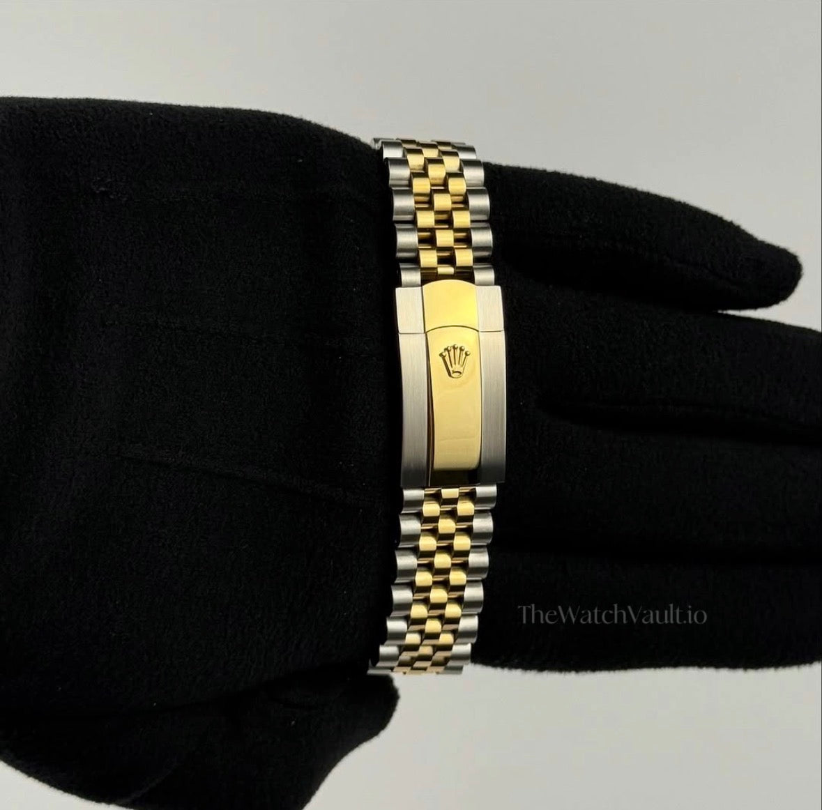 41mm Yellow Gold and Steel Multi-Link (Champagne Dial) - Luxury Watch