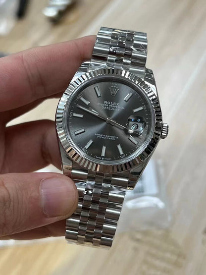 41mm Stainless Steel Three-Link Bracelet black Gray Dial- Luxury Watch