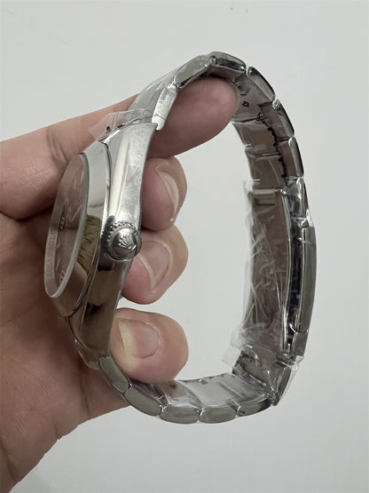41mm Stainless Steel Three-Link Bracelet Black Dial- Luxury Watch