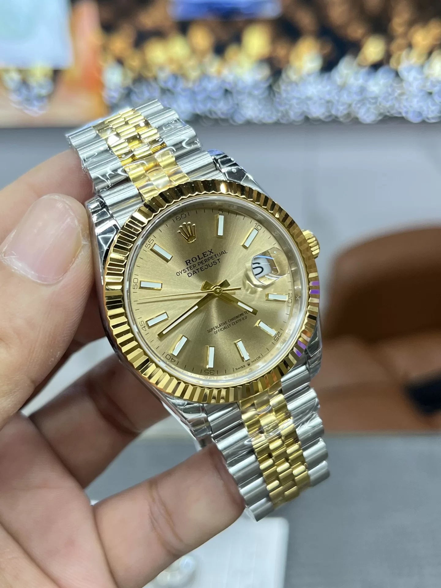 41mm Yellow Gold and Steel Multi-Link (Champagne Dial) - Luxury Watch