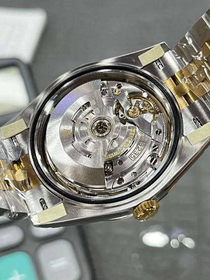 41mm Yellow Gold and Steel Multi-Link (Champagne Dial) - Luxury Watch