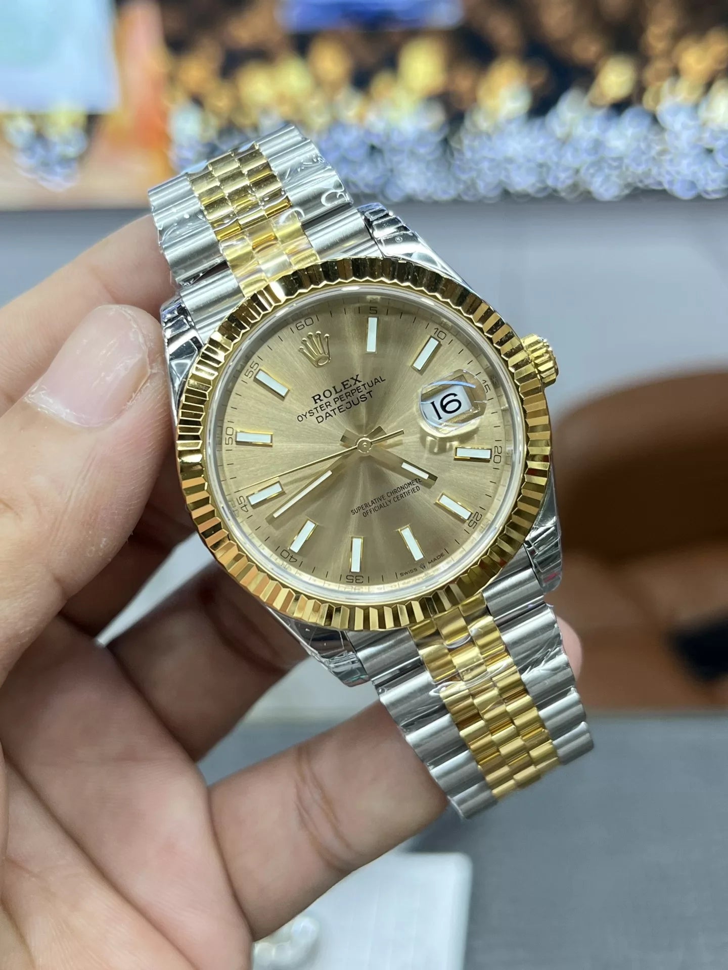 41mm Yellow Gold and Steel Multi-Link (Champagne Dial) - Luxury Watch