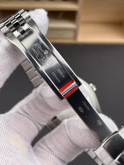 36mm Stainless Steel Multi-Link (Roman Numeral) - Luxury Watch