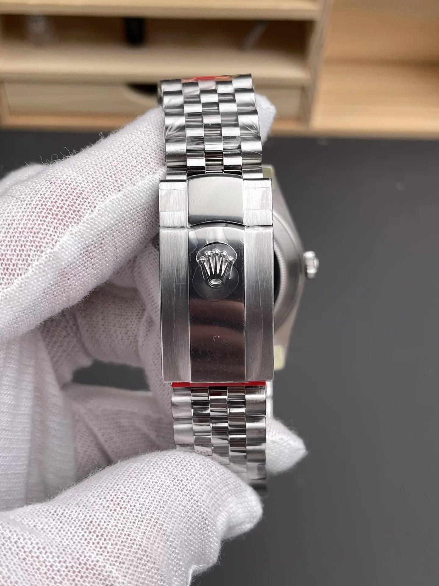 36mm Stainless Steel Multi-Link (Roman Numeral) - Luxury Watch