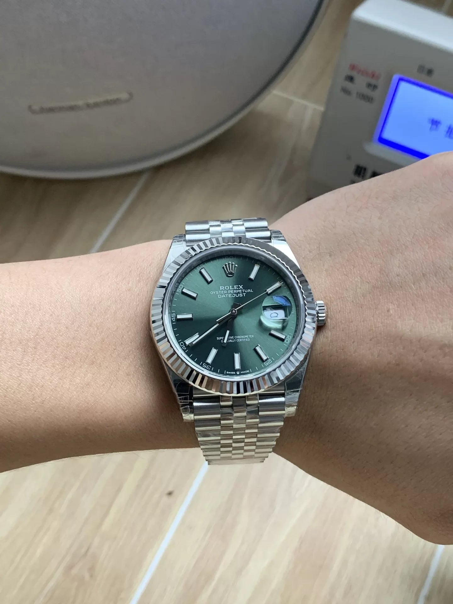 41mm Stainless Steel Multi-Link Green - Luxury Watch