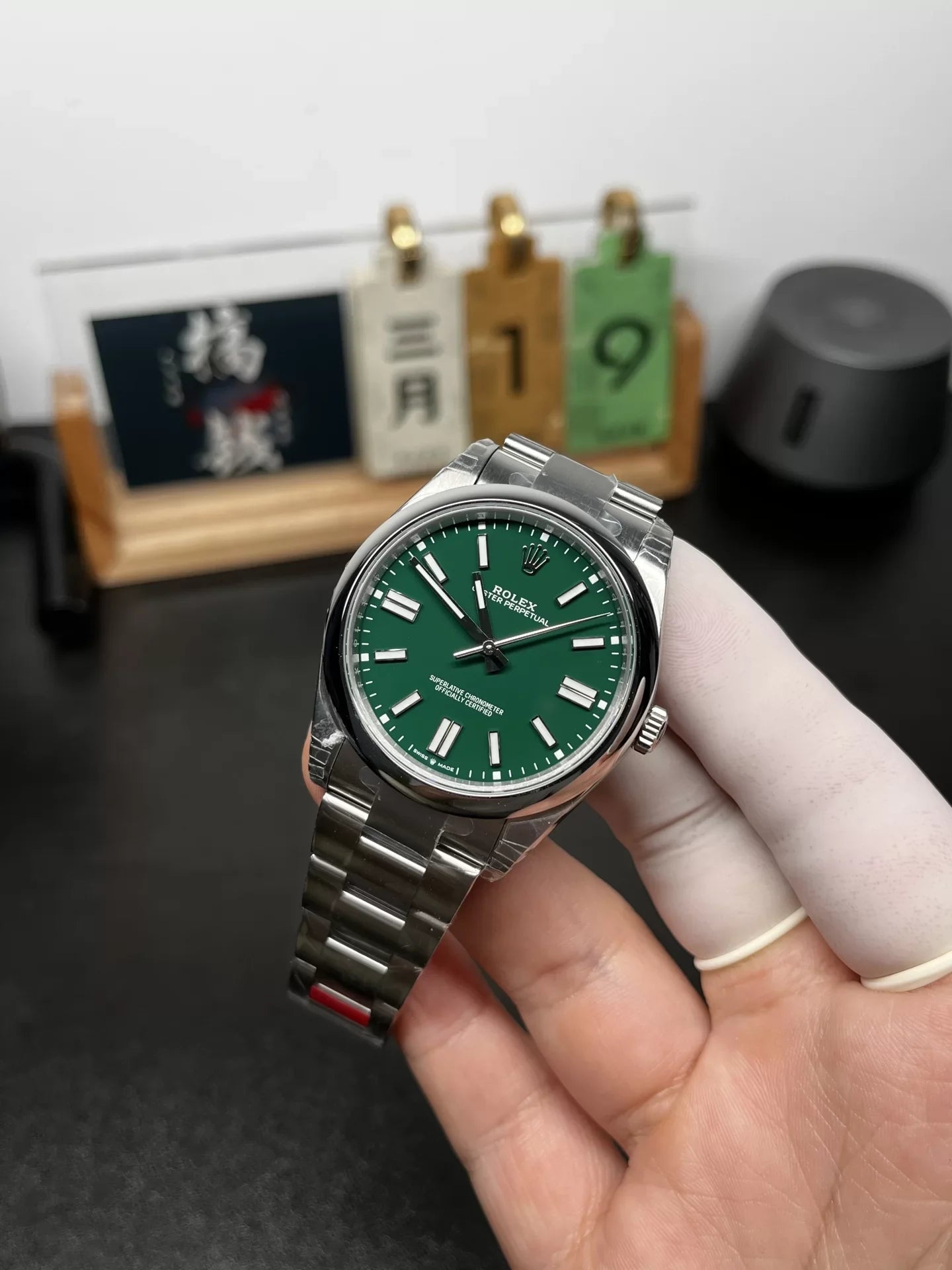 41mm Stainless Steel Three-Link Bracelet Green Dial- Luxury Watch